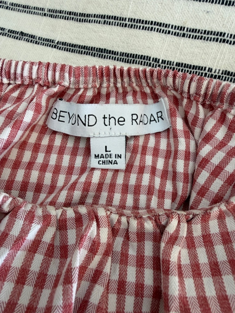 Beyond the radar mauve Pink Gingham Tie-Front Crop Top - Picture 2 of 4